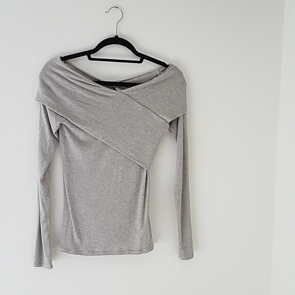 Aritzia sweater